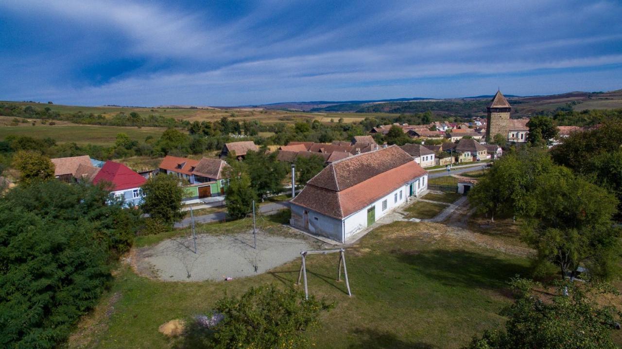 Kinderuni Bekokten Barcut Екстер'єр фото